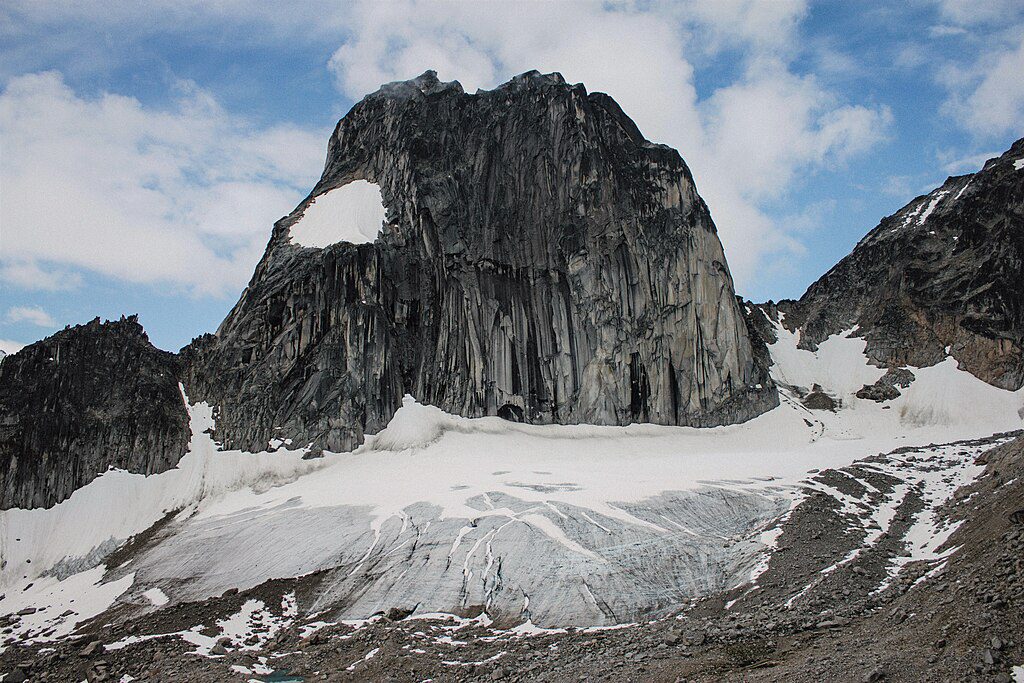 Bugaboos, Canada || Alpine granite spires above glacier valleys || https://www.mountainproject.com/area/105868061/bugaboos