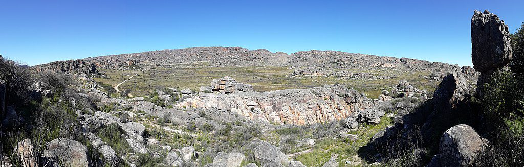 Rocklands, South Africa || World-class bouldering in open desert plains || https://www.thecrag.com/en/climbing/south-africa/rocklands