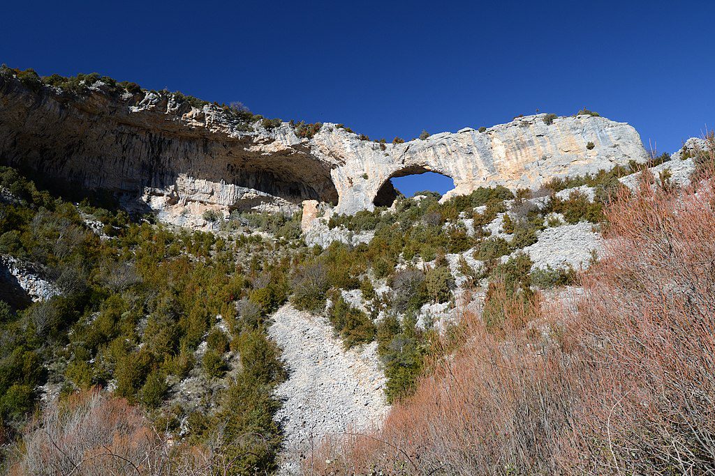 Rodellar, Spain || Steep canyon limestone above turquoise rivers || https://www.thecrag.com/en/climbing/spain/rodellar