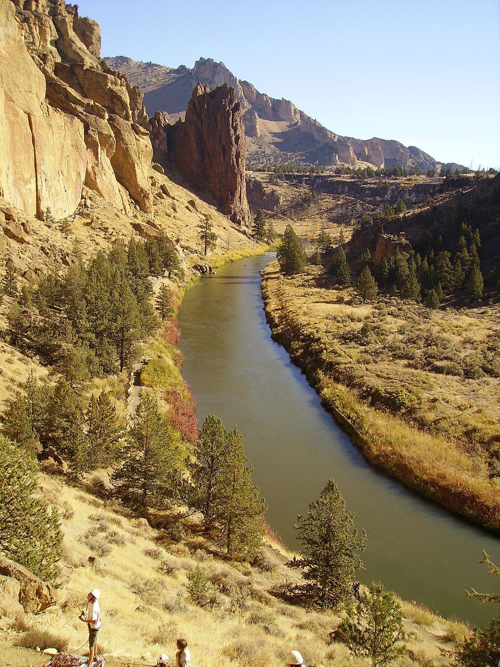 Smith Rock, USA || Technical volcanic sport routes above a river gorge || https://www.mountainproject.com/area/105788989/smith-rock